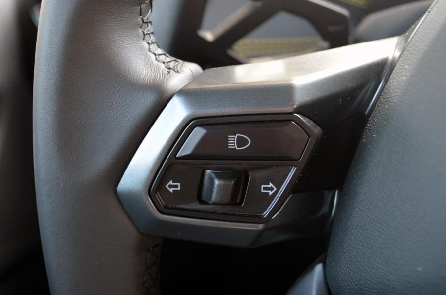 Детали интерьера Lamborghini Huracan LP610-4 2014 года  (WW) (фото 68 из 153)